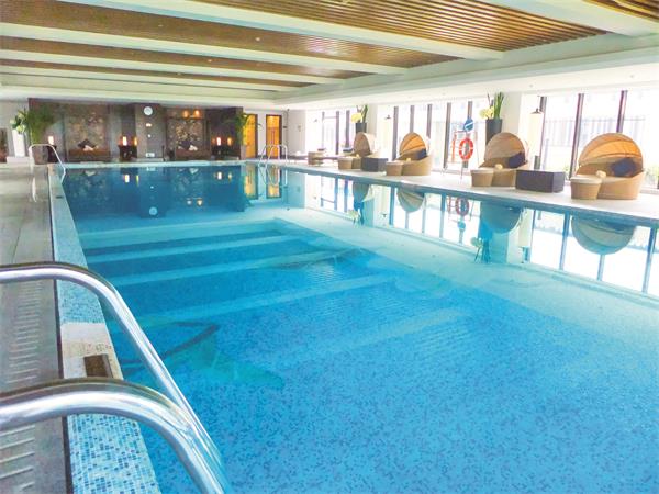 室内游泳池恒温恒湿技术益处