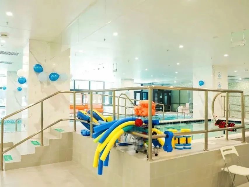 1-230H0104210646 水中活动,康疗水下活动